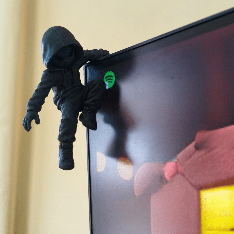 Figurka wspinającego się kosmi – Retro Gaming Gifts recenzja i cena