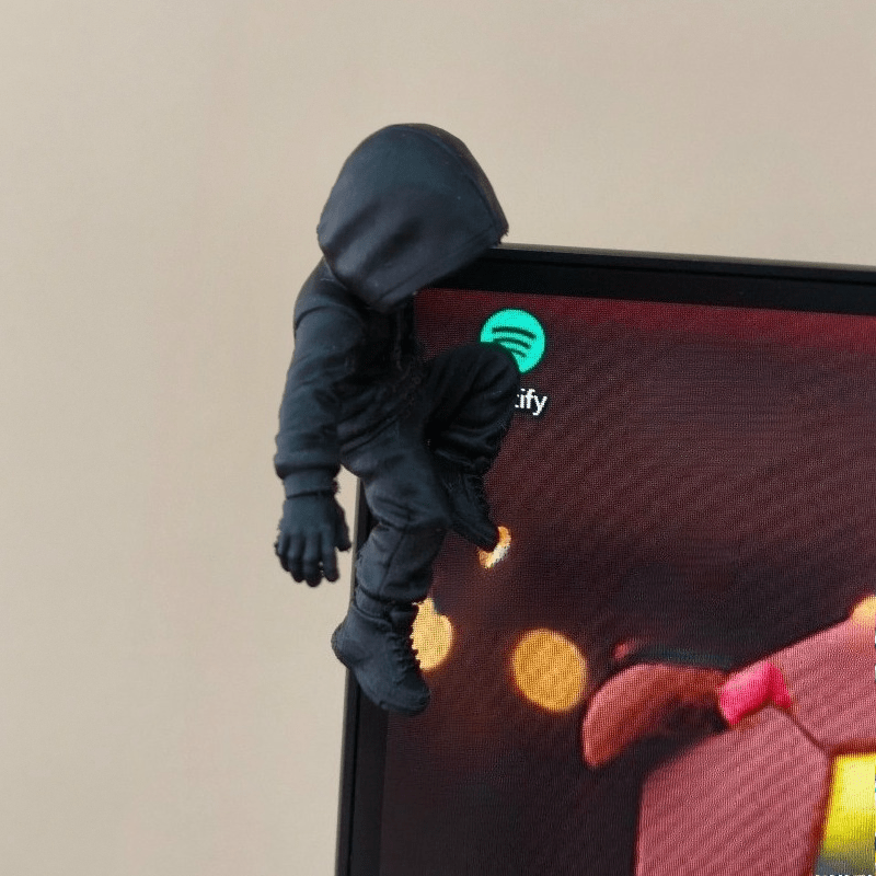 Figurka wspinającego się kosmi – Retro Gaming Gifts recenzja i cena
